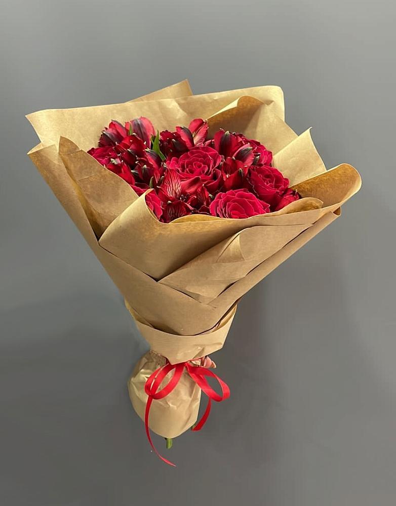 Букет цветов из: Альстромерии и Розы в Гребнево