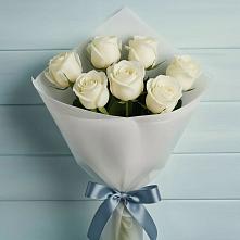Букет 7 Белых роз Эдлесс Лав в Гребнево