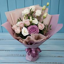 Букет цветов из:  Розы и Лизиантусы в Гребнево