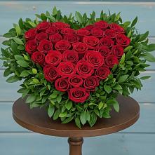 Цветочная композиция из Розы в виде сердца в Гребнево