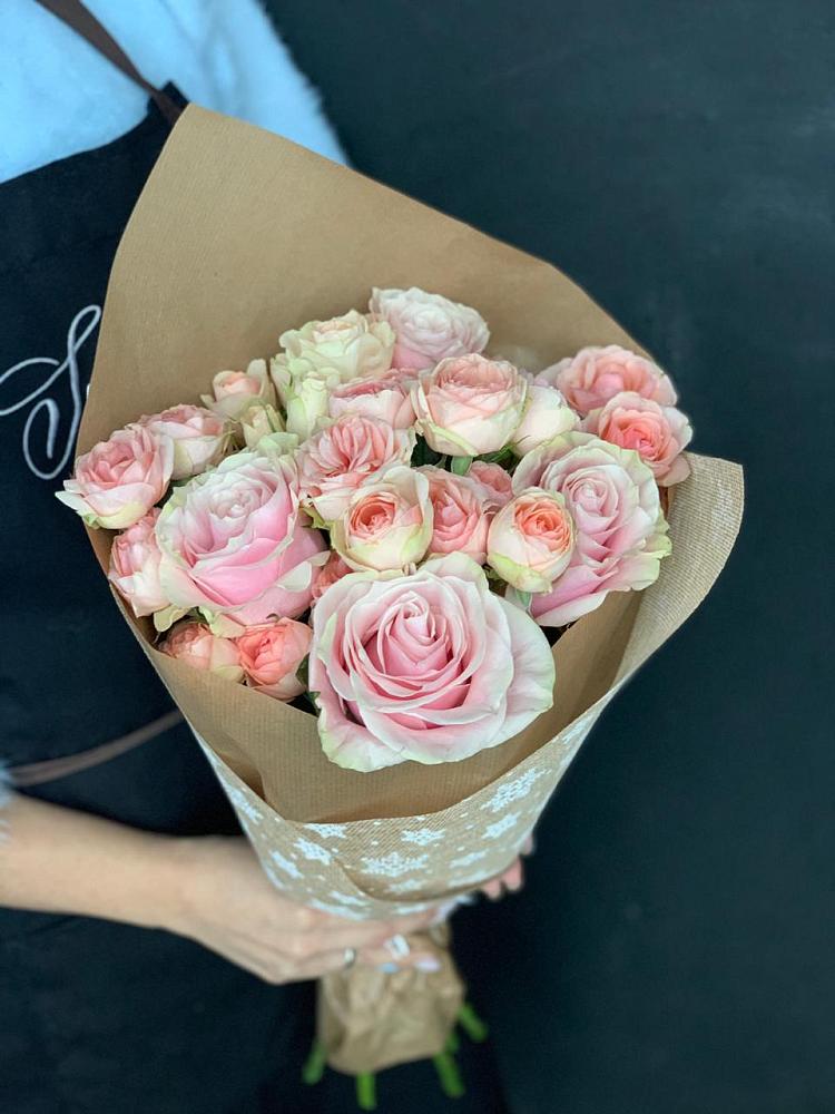 Букет цветов из: Хризантемы и Розы в Гребнево