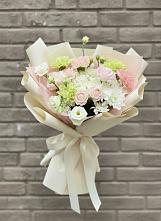 Букет цветов из:  Гвоздики, Розы, Лизиантусы и Хризантемы в Гребнево