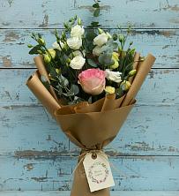 Букет цветов из:  Розы и Лизиантусы в Гребнево
