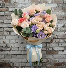 Букет цветов из:  Розы, Лизиантусы и Гвоздики в Гребнево